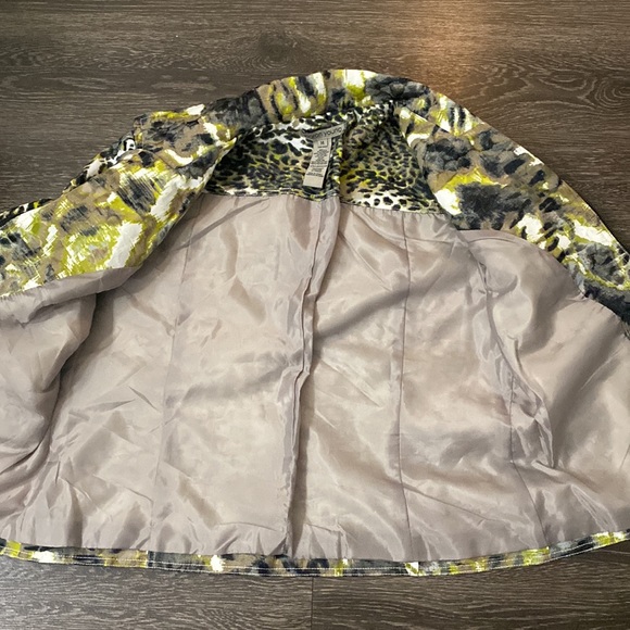 Jacket - Picture 5 of 7